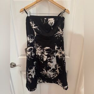 Ann Taylor Monochrome Floral Dress